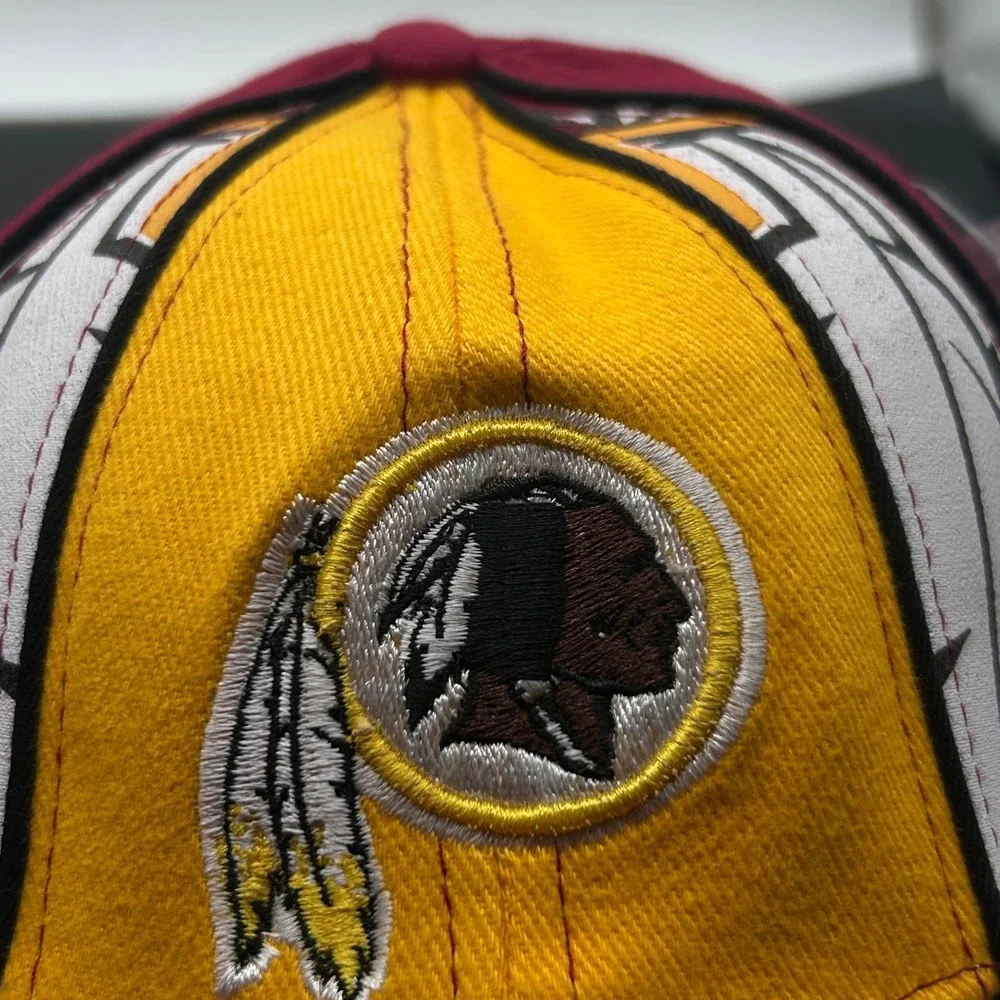 Vintage Washington Redskins Commander Hat Cap Youth Reebok NFL‎ Fitted Graphic
